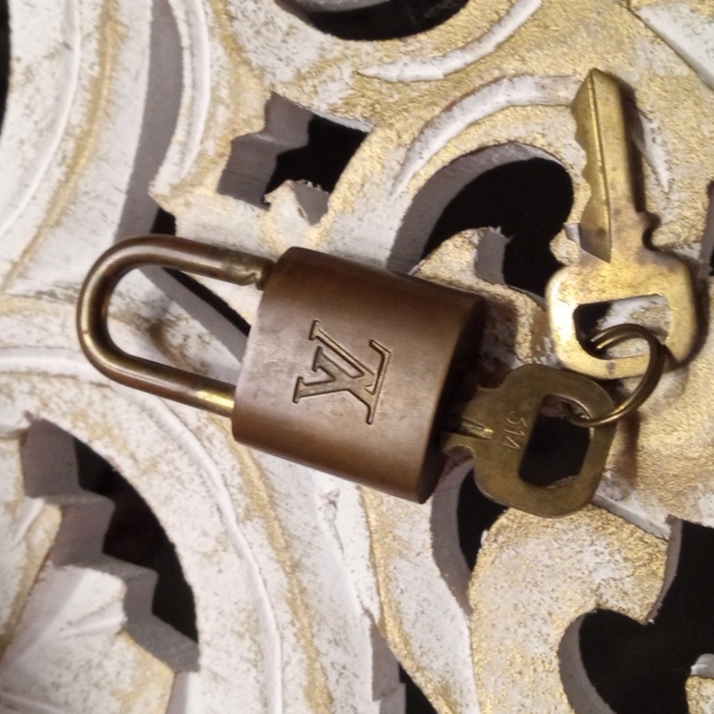 Sale ~ Louis Vuitton Lock & Key - 100% Authentic